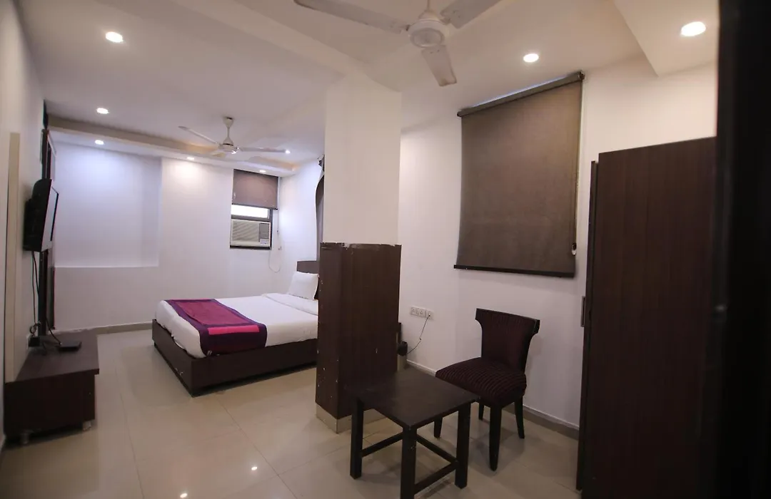 Hotel Aravali Residency Near Ilbs, Vasant Kunj-1